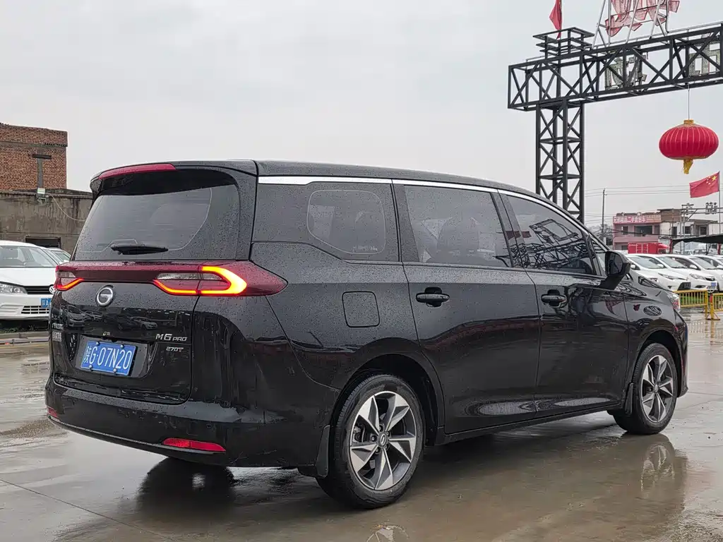 GAC Motor Trumpchi M6 — фото 10