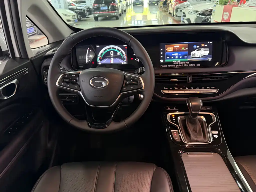 GAC Motor Trumpchi M6 — фото 19