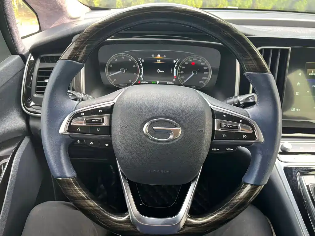 GAC Motor Trumpchi M8 — фото 10