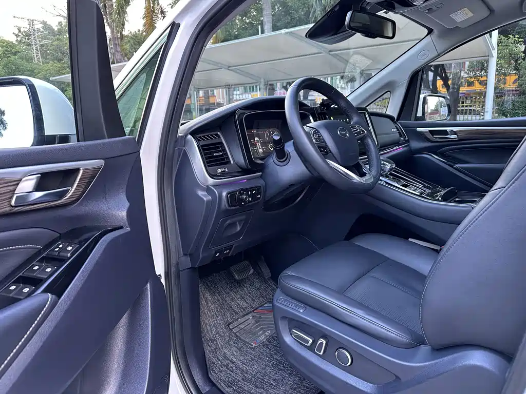 GAC Motor Trumpchi M8 — фото 13