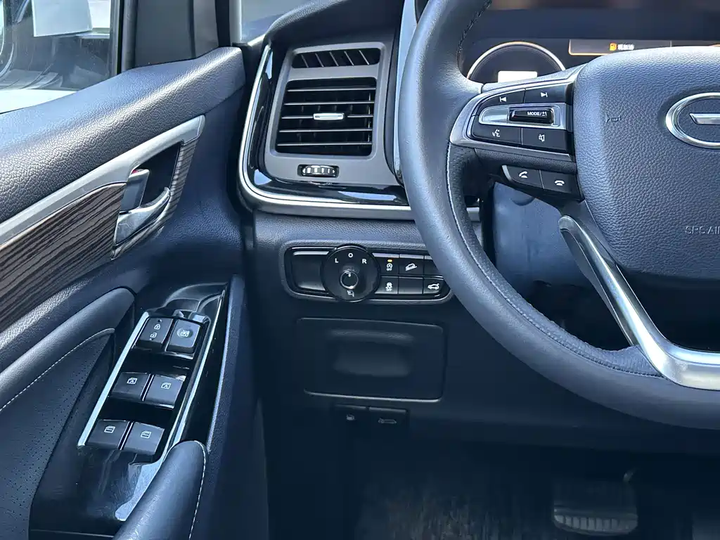 GAC Motor Trumpchi M8 — фото 20