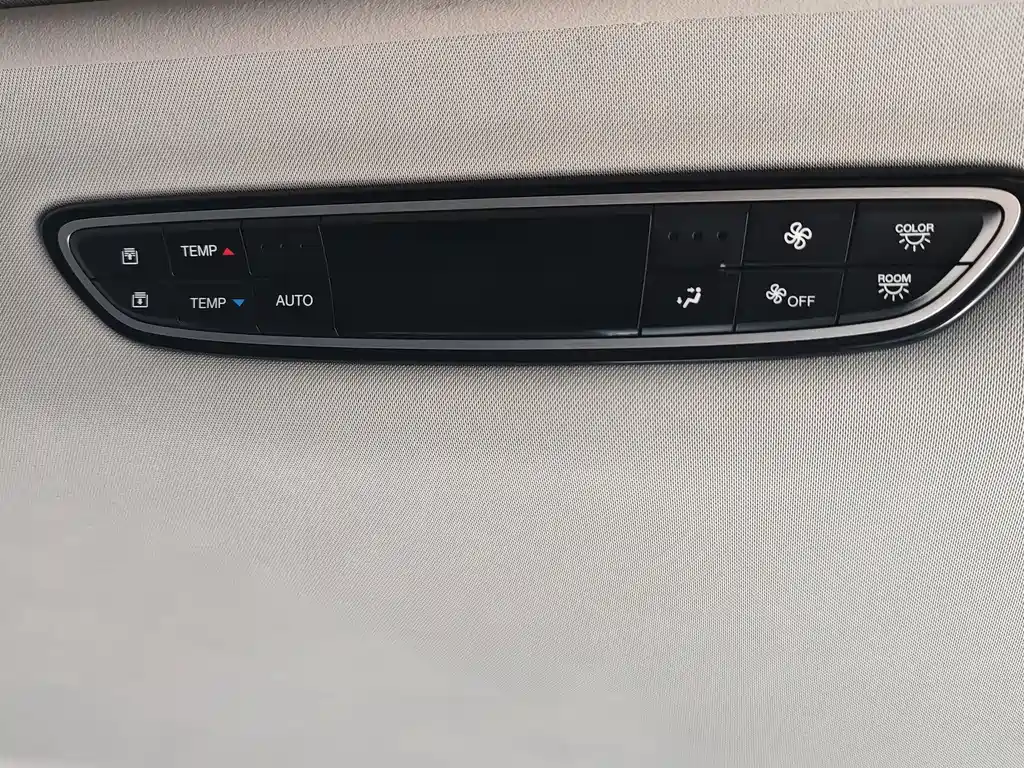 GAC Motor Trumpchi M8 — фото 9