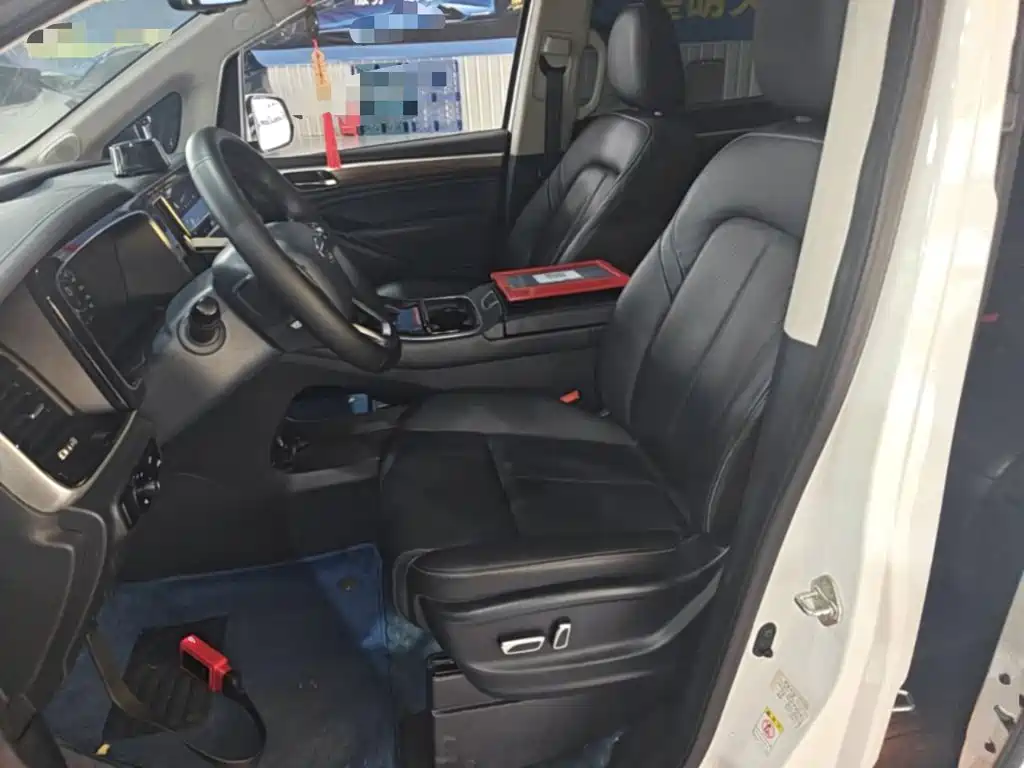 GAC Motor Trumpchi M8 — фото 15
