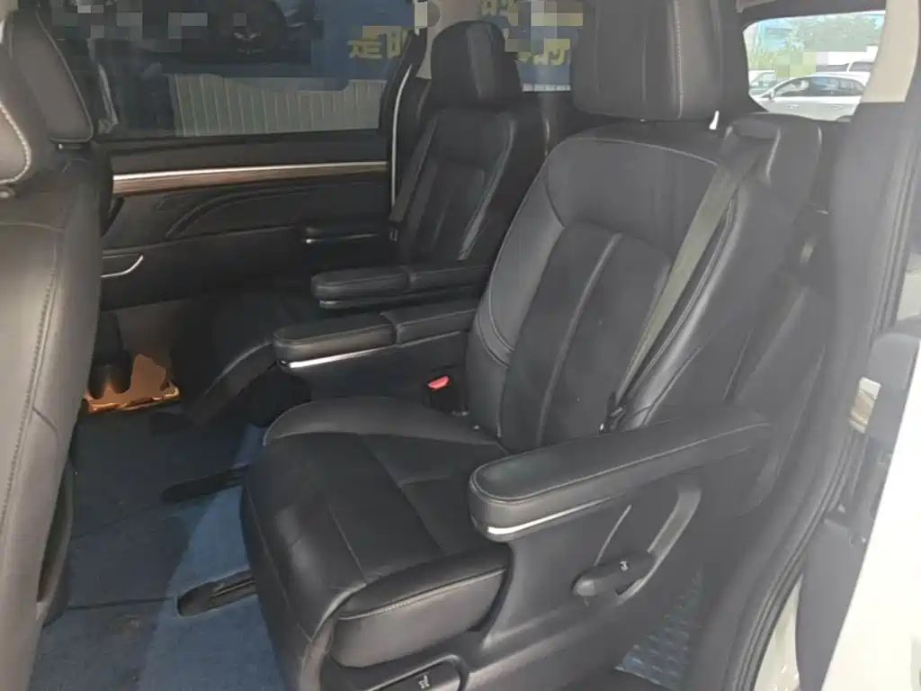 GAC Motor Trumpchi M8 — фото 17