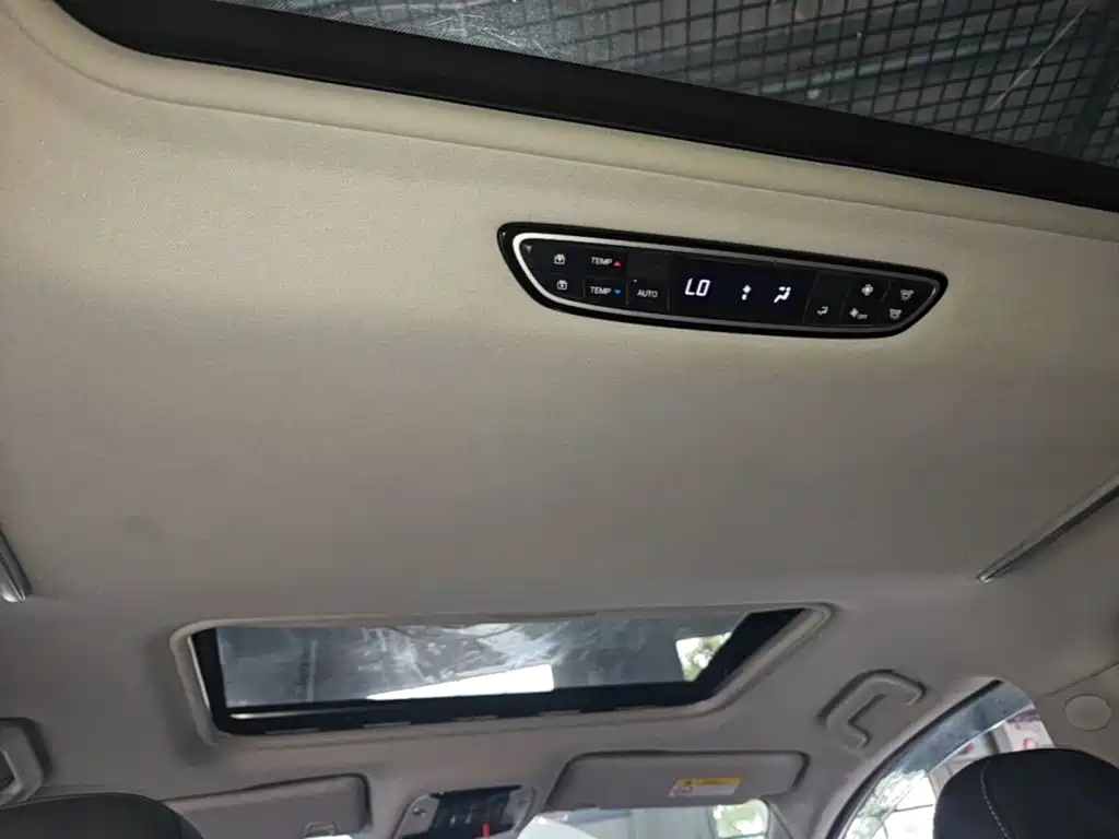 GAC Motor Trumpchi M8 — фото 18