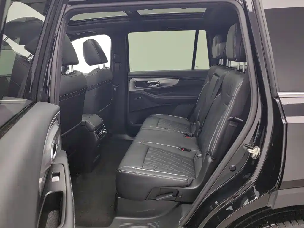 GAC Motor Trumpchi GS8 — фото 15