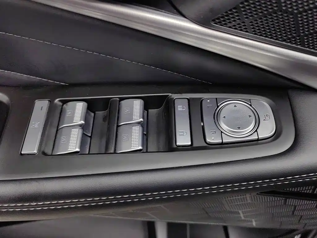 GAC Motor Trumpchi GS8 — фото 9