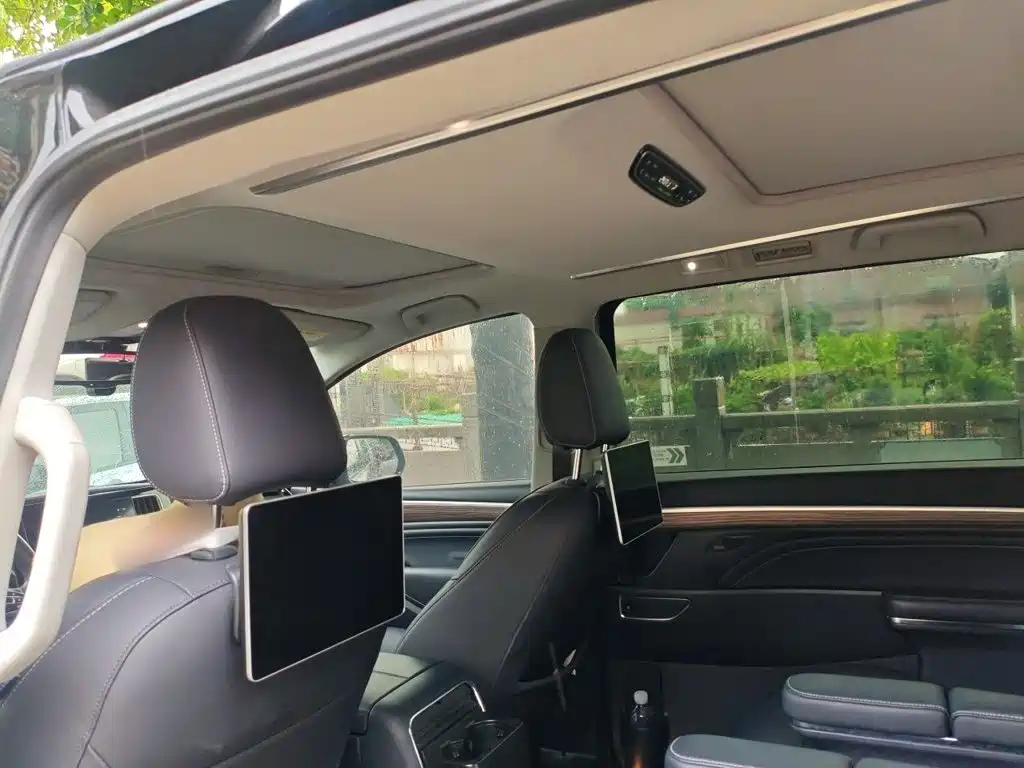GAC Motor Trumpchi M8 — фото 9