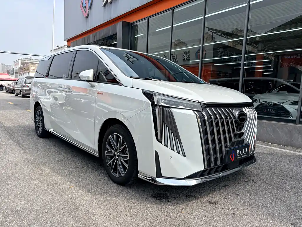 GAC Motor Trumpchi M8 — фото 3