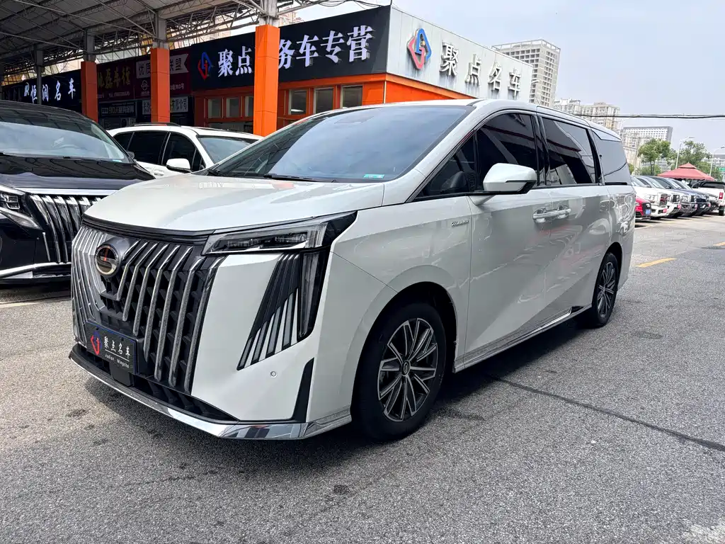 GAC Motor Trumpchi M8