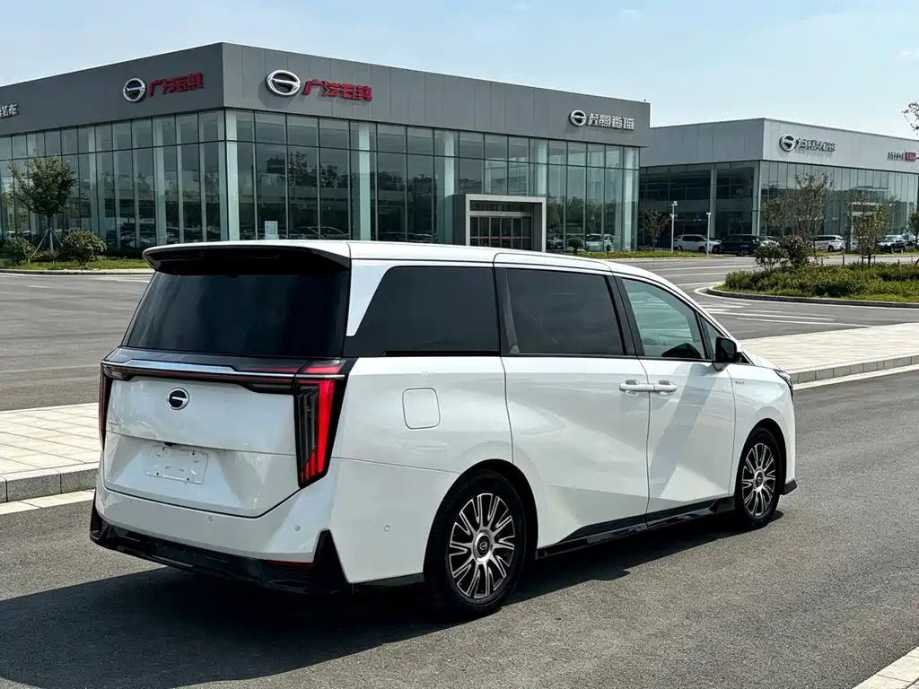 GAC Motor Trumpchi E9 — фото 8