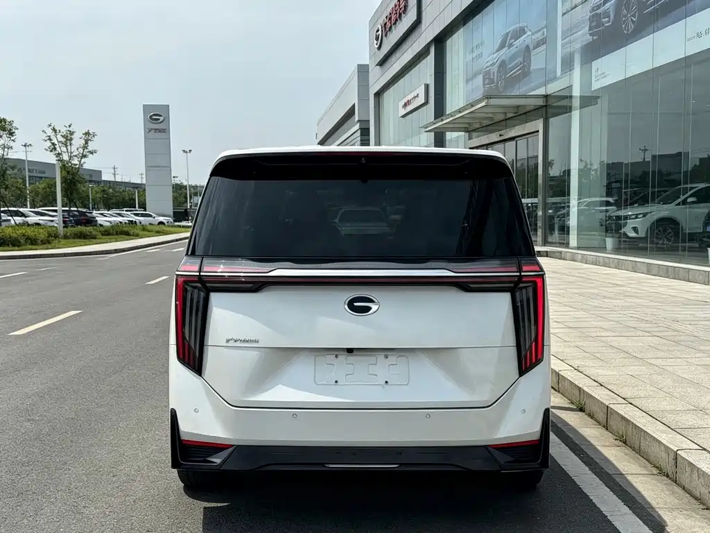 GAC Motor Trumpchi E9 — фото 9