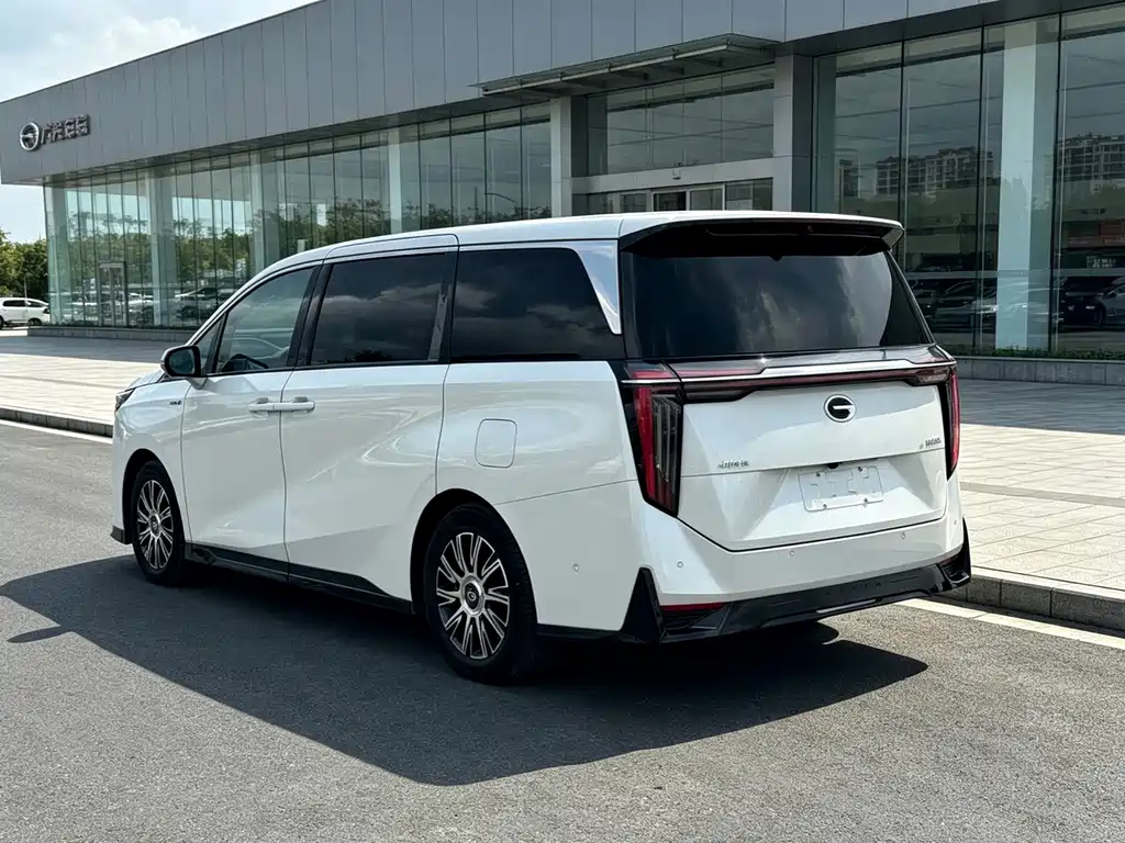 GAC Motor Trumpchi E9 — фото 10