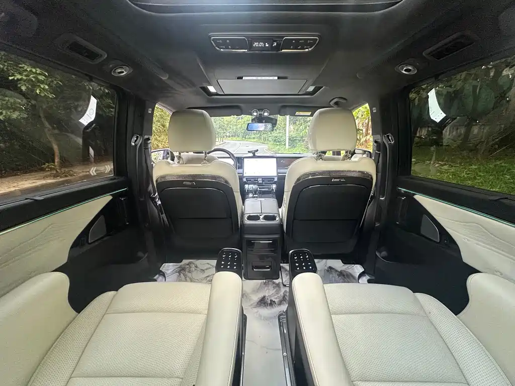 GAC Motor Trumpchi M8 — фото 10