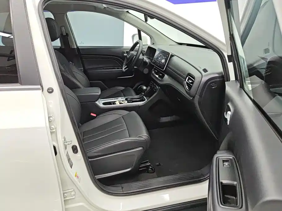 GAC Motor Trumpchi GS3 — фото 7
