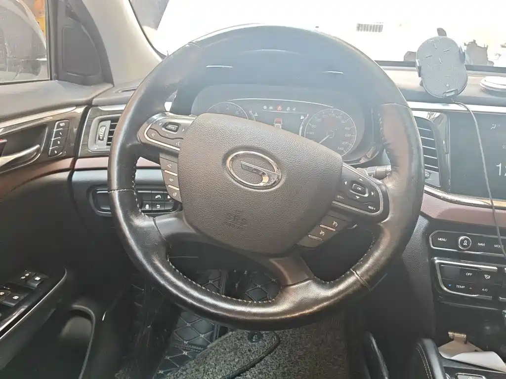 GAC Motor Trumpchi GS8 — фото 3