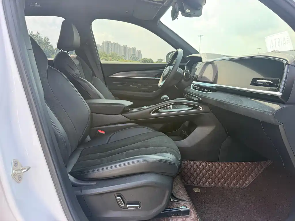 Geely Xingyue L — фото 15
