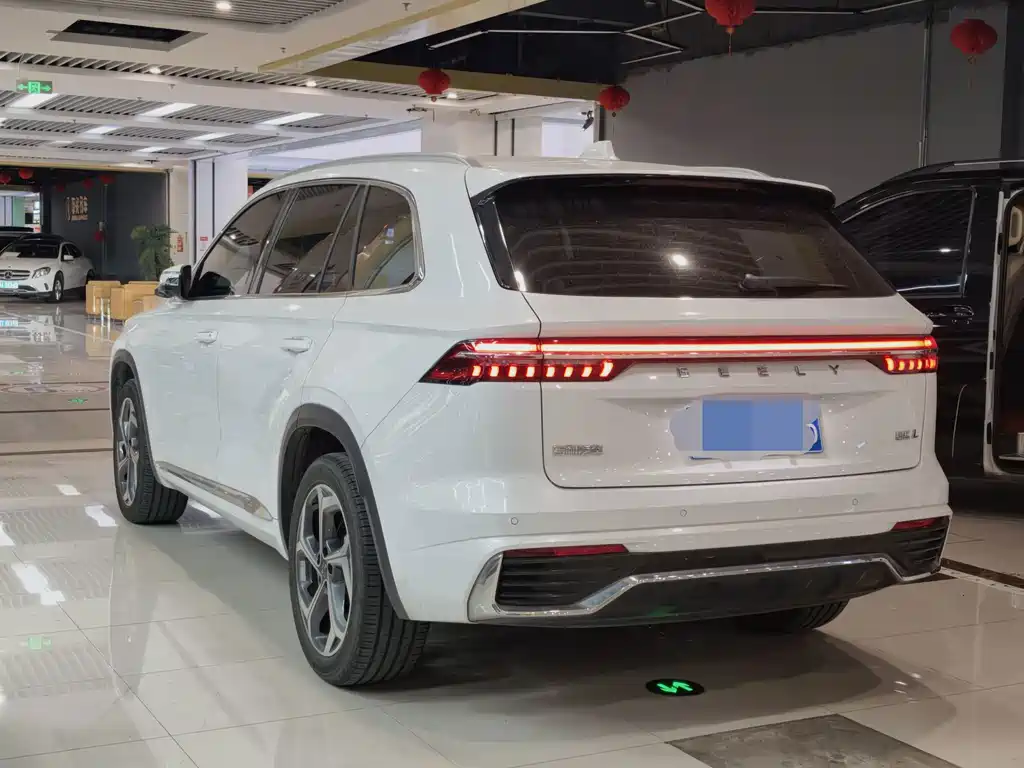 Geely Xingyue L — фото 9