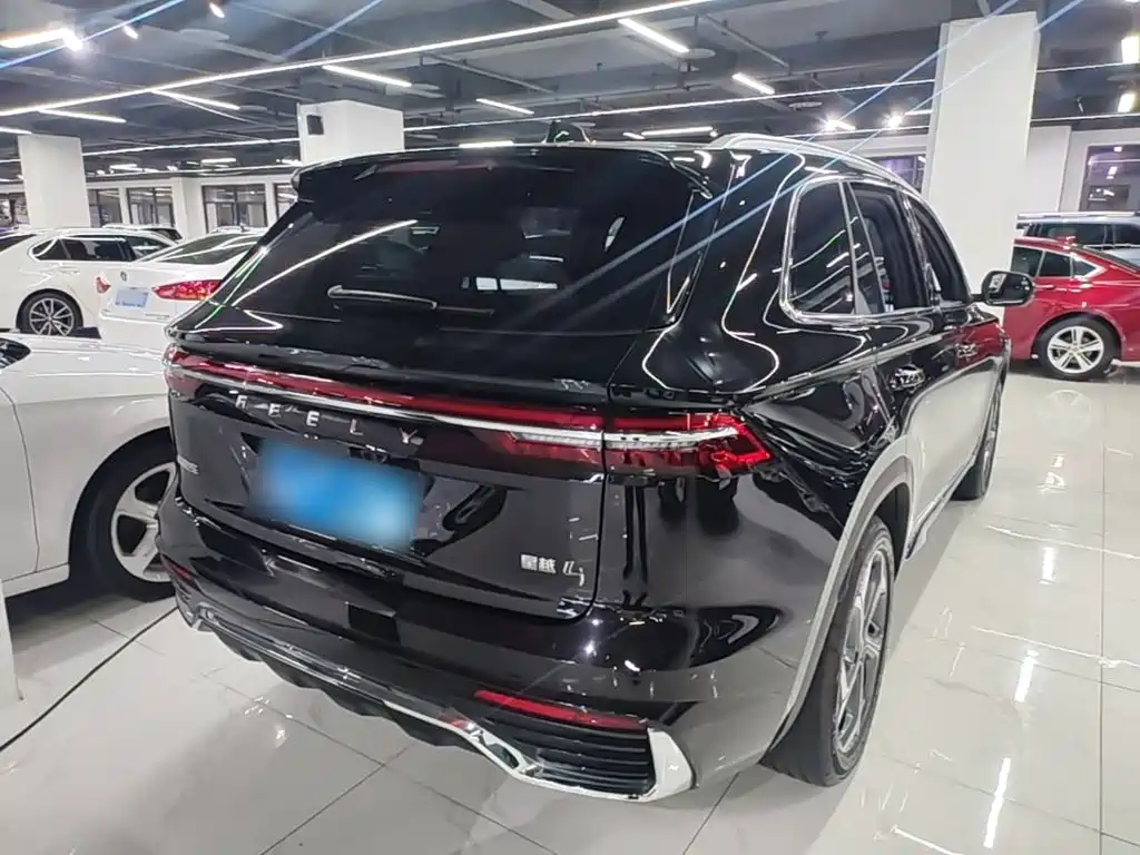 Geely Xingyue L — фото 6