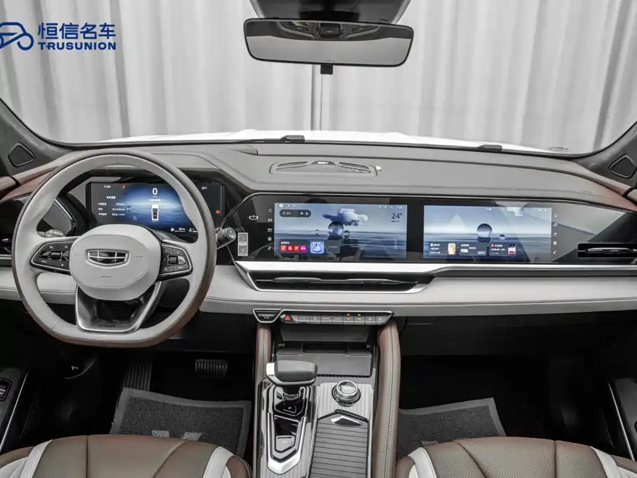Geely Xingyue L — фото 13