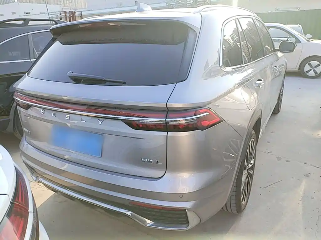 Geely Xingyue L — фото 6