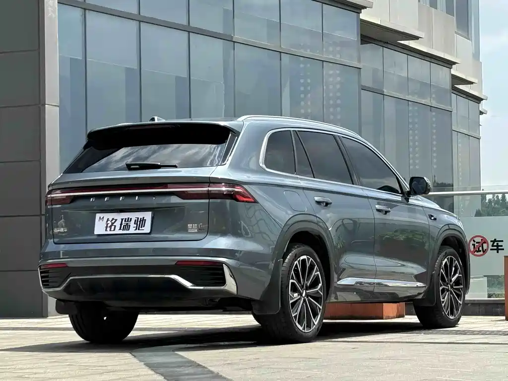 Geely Xingyue L — фото 13