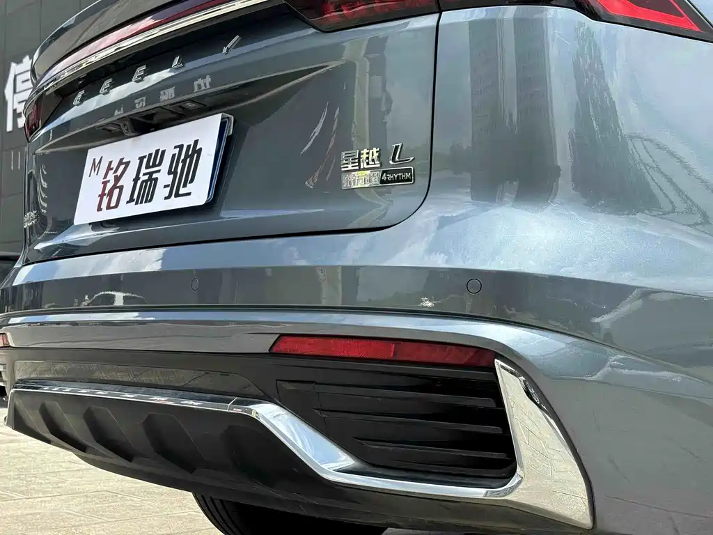 Geely Xingyue L — фото 29