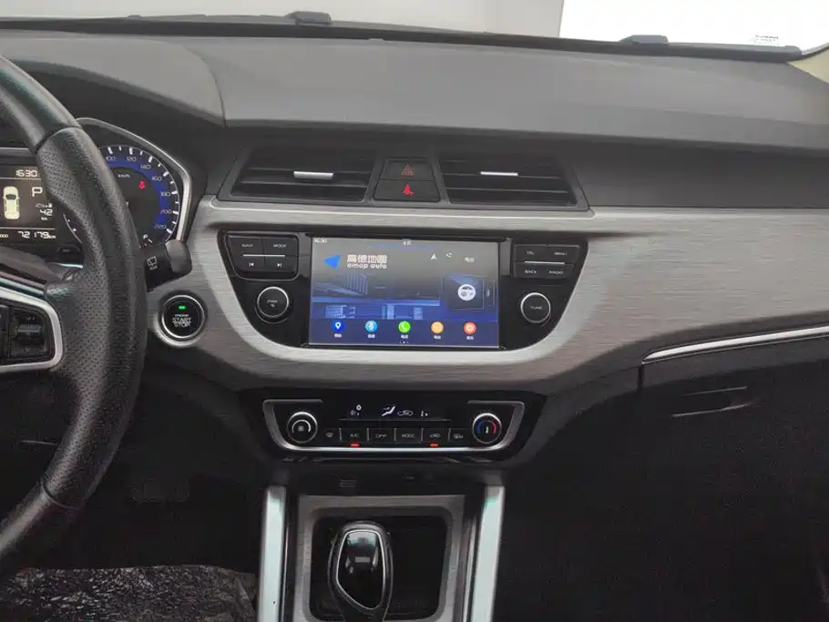 Geely Vision X3 — фото 13