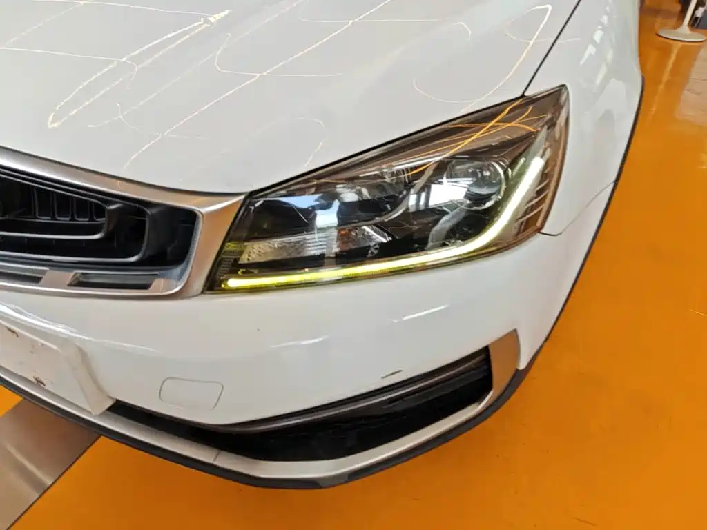 Geely Vision S1 — фото 24
