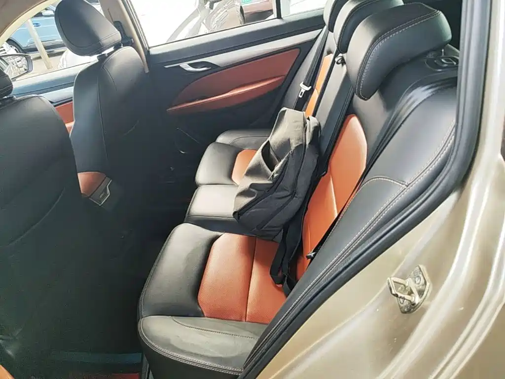 Geely Vision S1 — фото 17