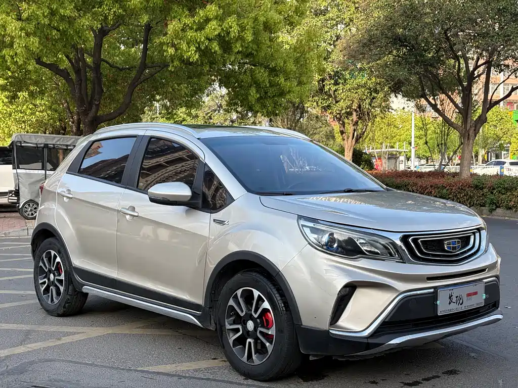 Geely Vision X3 — фото 3