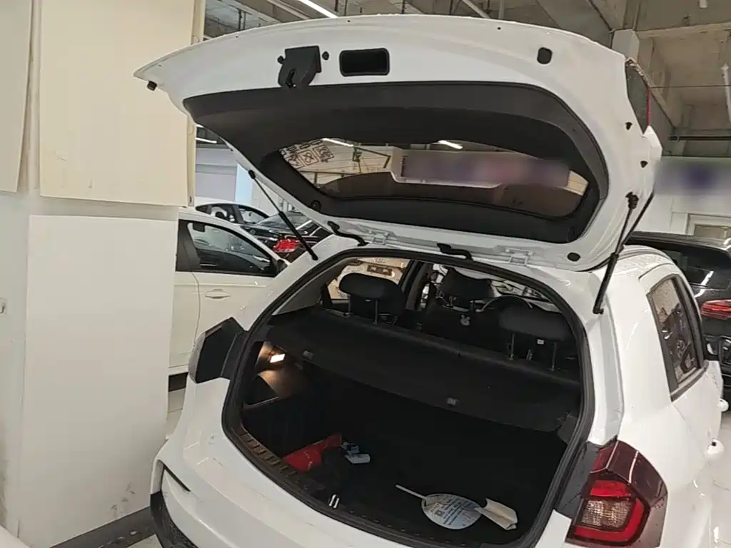 Geely Vision X3 — фото 19