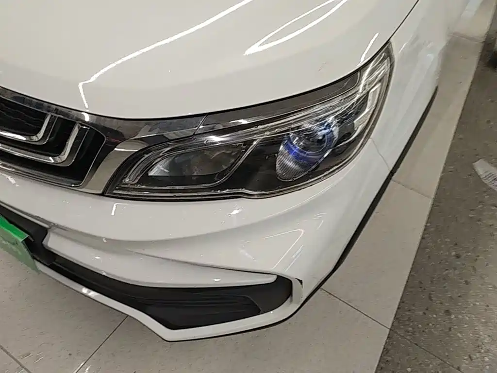 Geely Vision X3 — фото 24
