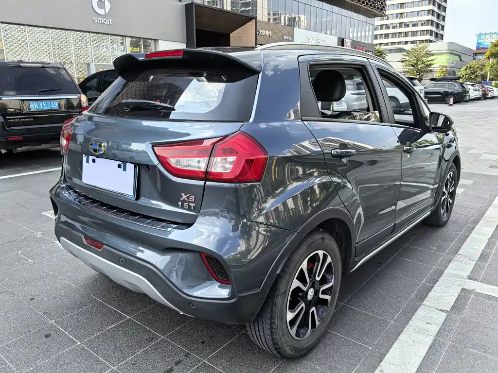 Geely Vision X3 — фото 5