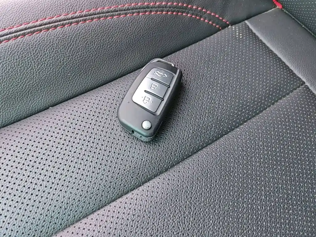 Geely Vision X3 — фото 19