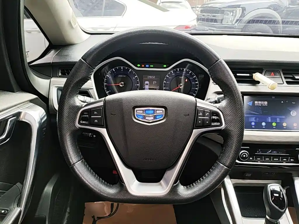 Geely Vision X3 — фото 11