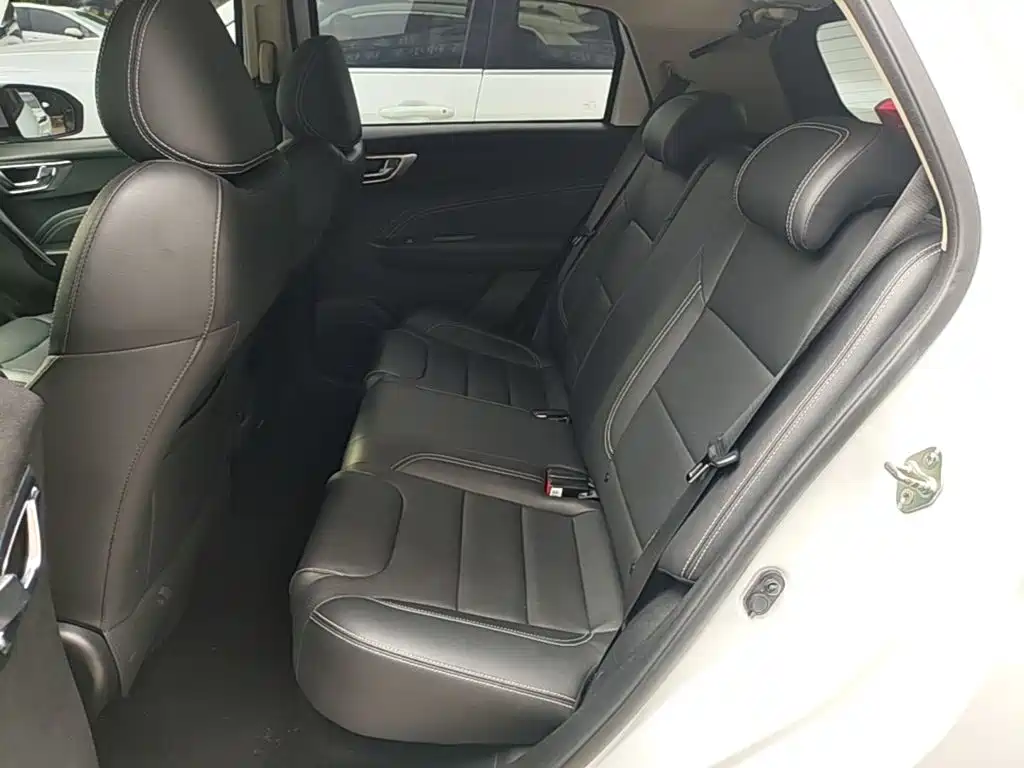 Geely Vision X3 — фото 17