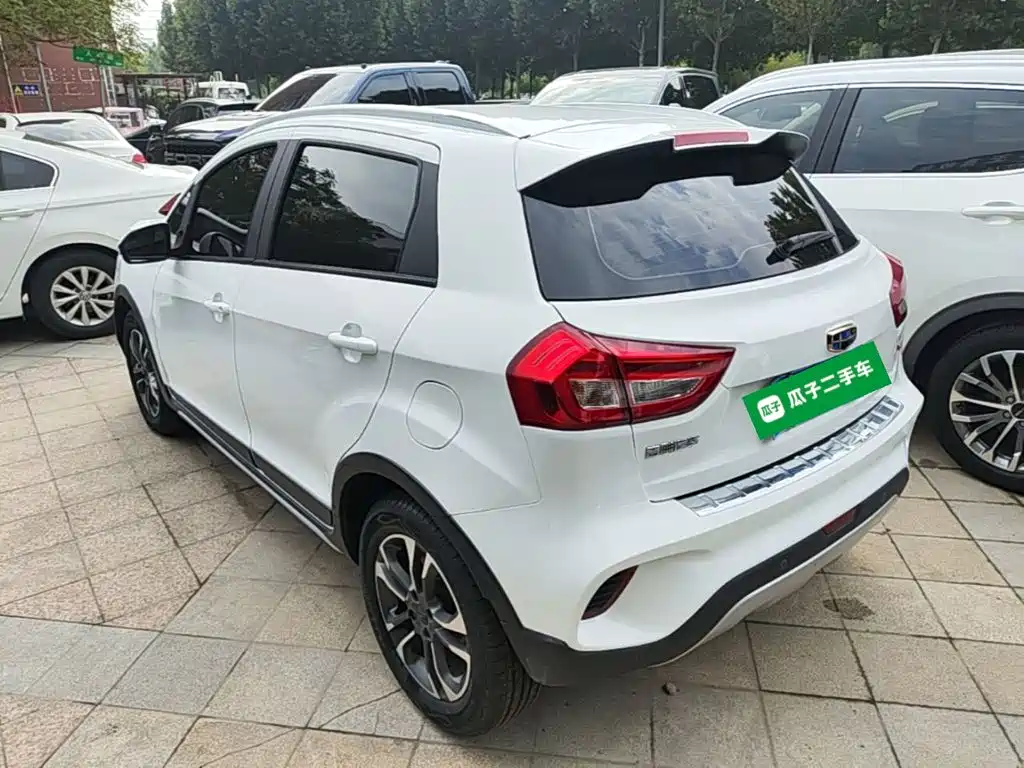 Geely Vision X3 — фото 5