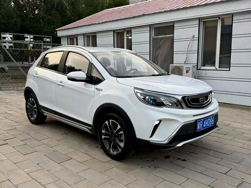 Geely Vision X3 — фото 3