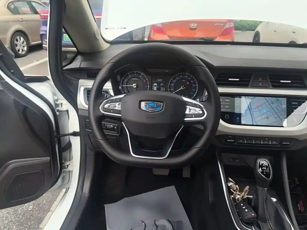 Geely Vision X3 — фото 11