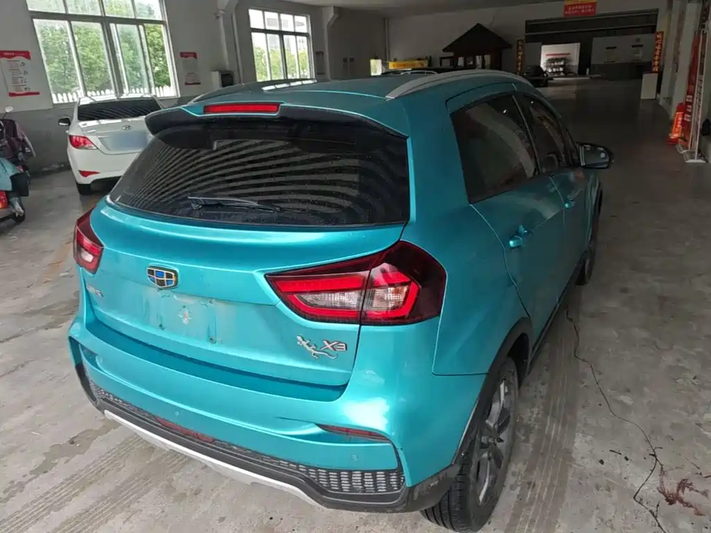Geely Vision X3 — фото 7