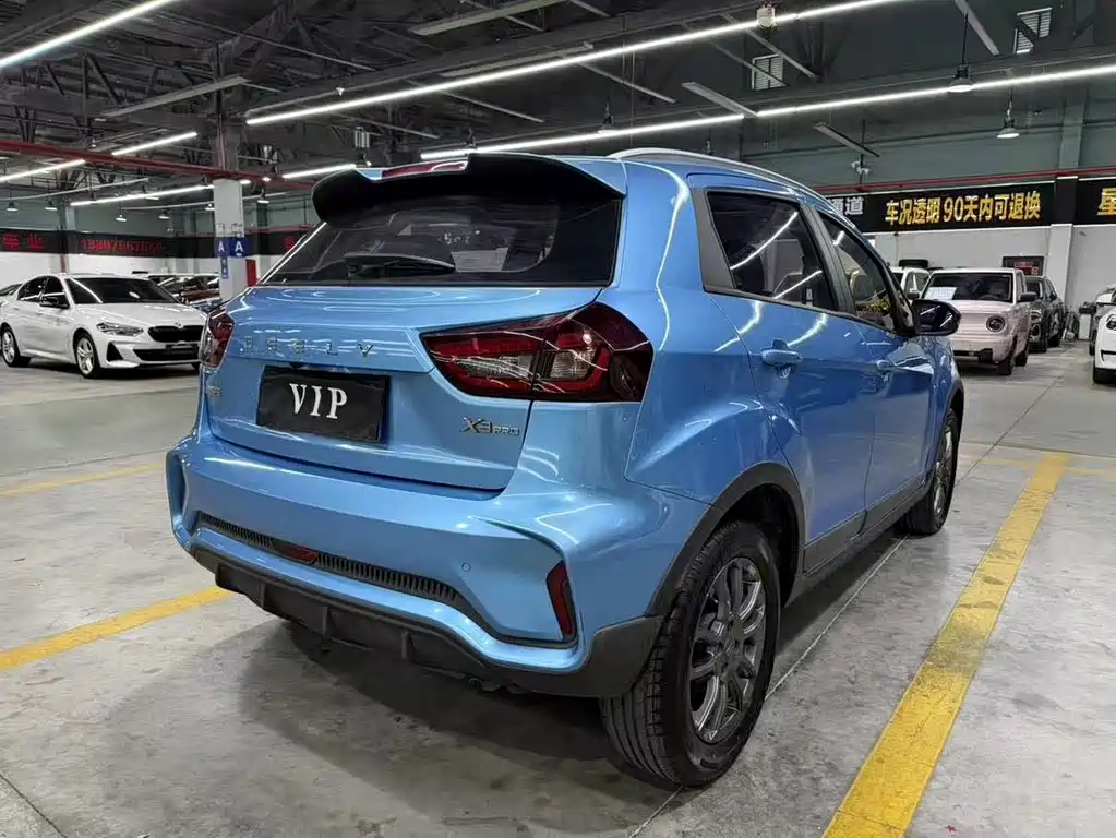 Geely Vision X3 — фото 7