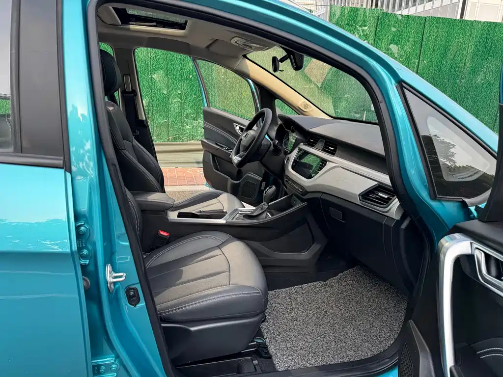 Geely Vision X3 — фото 11