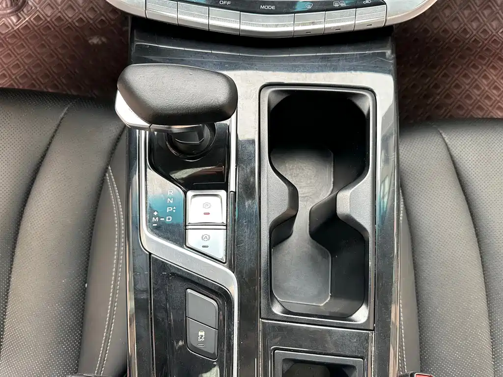 Geely Borui — фото 17