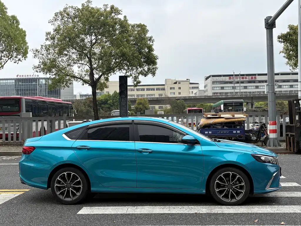 Geely Binrui — фото 4