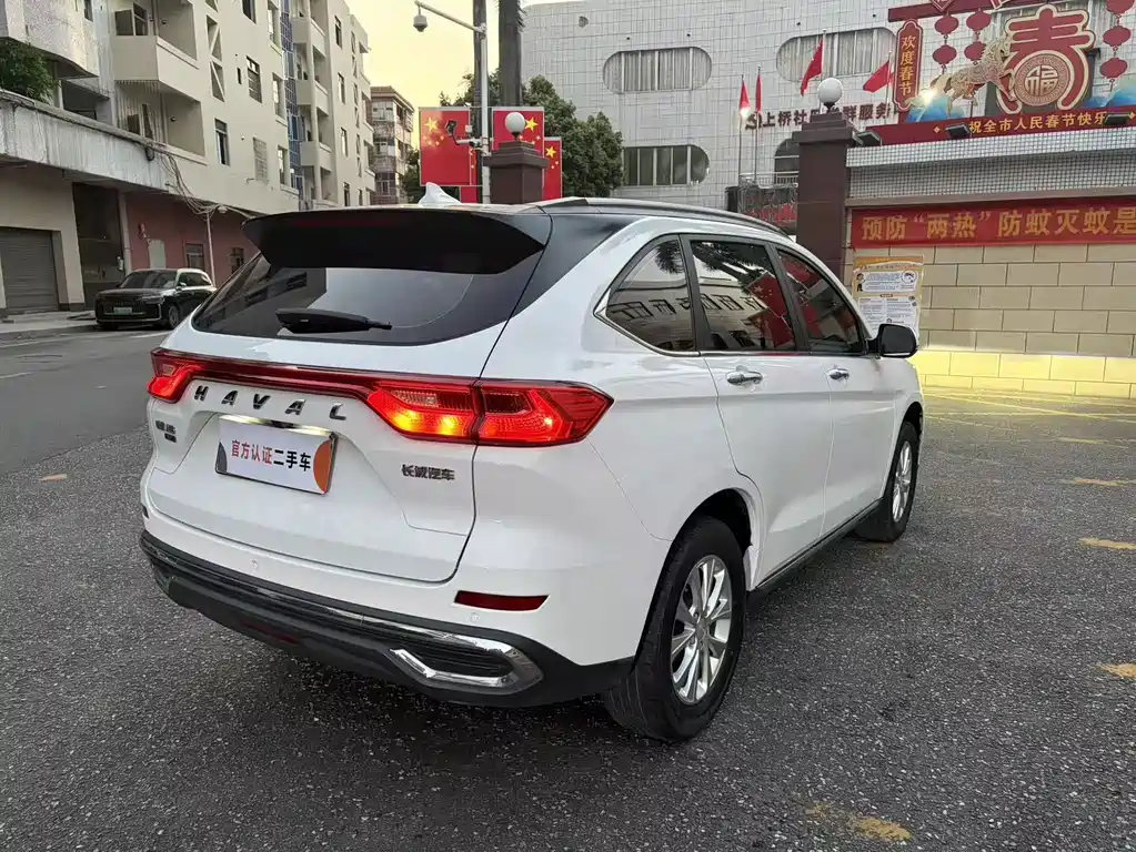 Haval M6 — фото 5