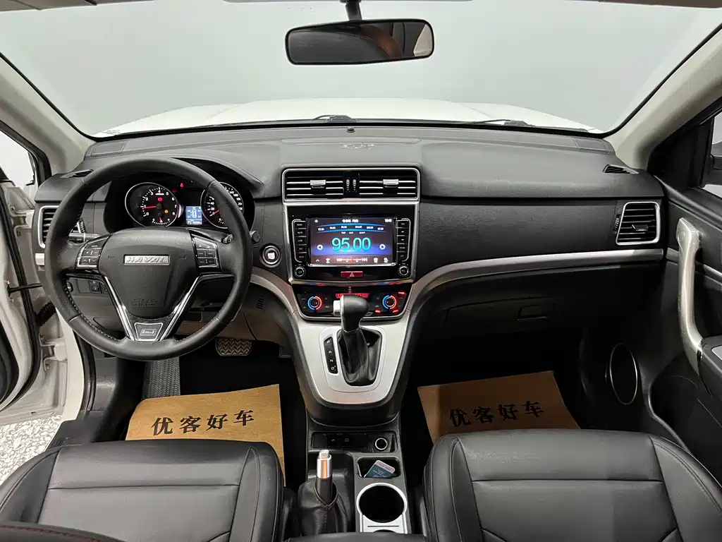 Haval M6 — фото 10