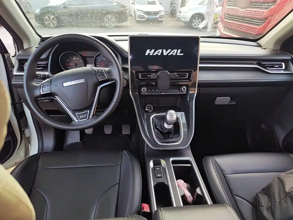 Haval M6 — фото 5