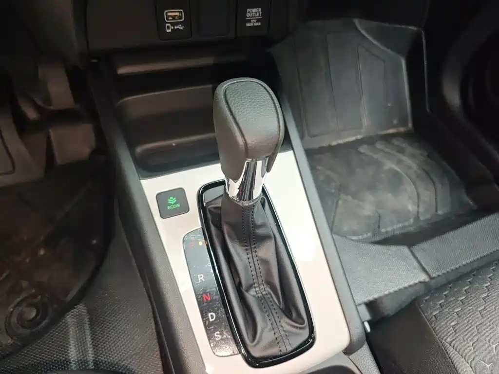 Honda Fit — фото 15