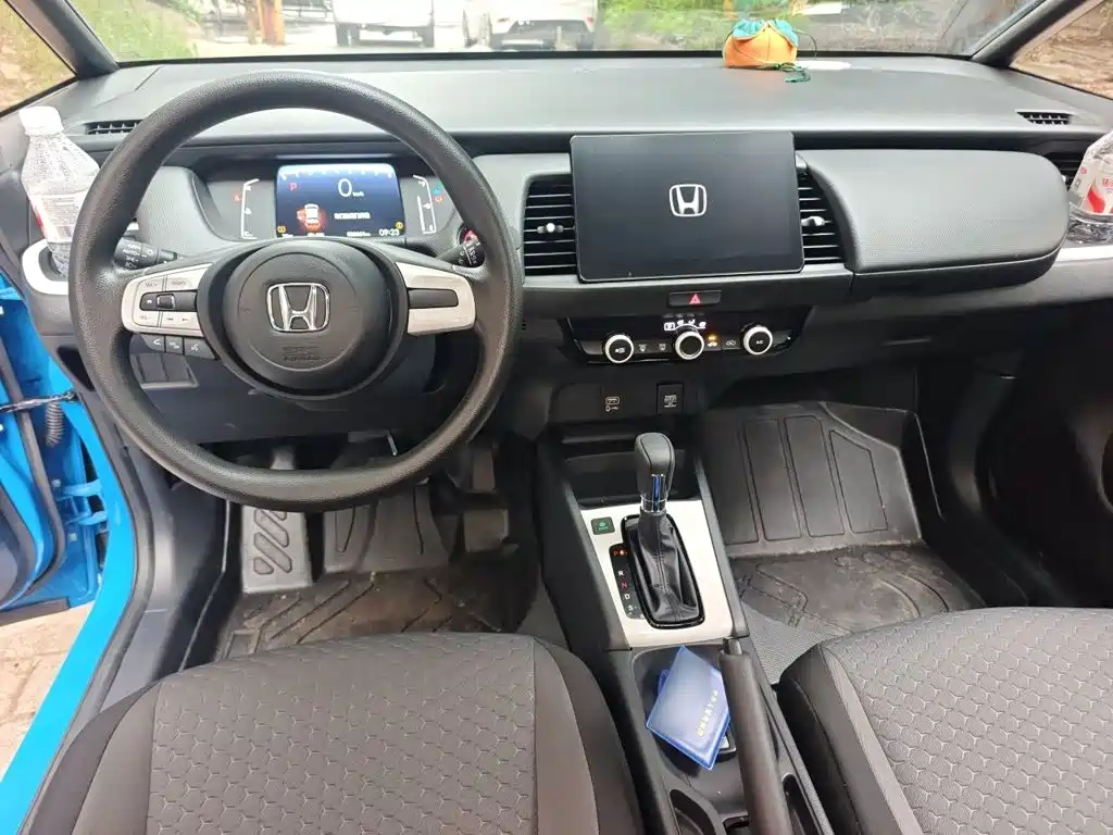 Honda Fit — фото 10